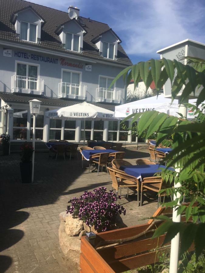 Hotel Restaurant Normandie Schildow Exterior foto